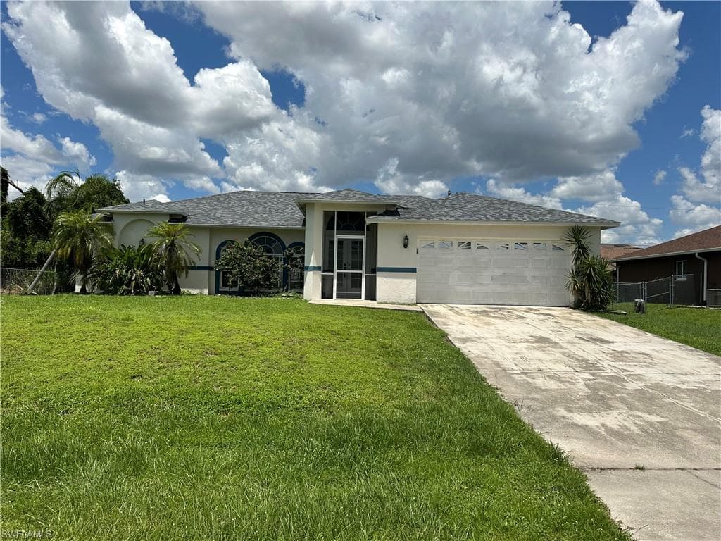 8397 Bahamas RD FORT MYERS, FL 33967