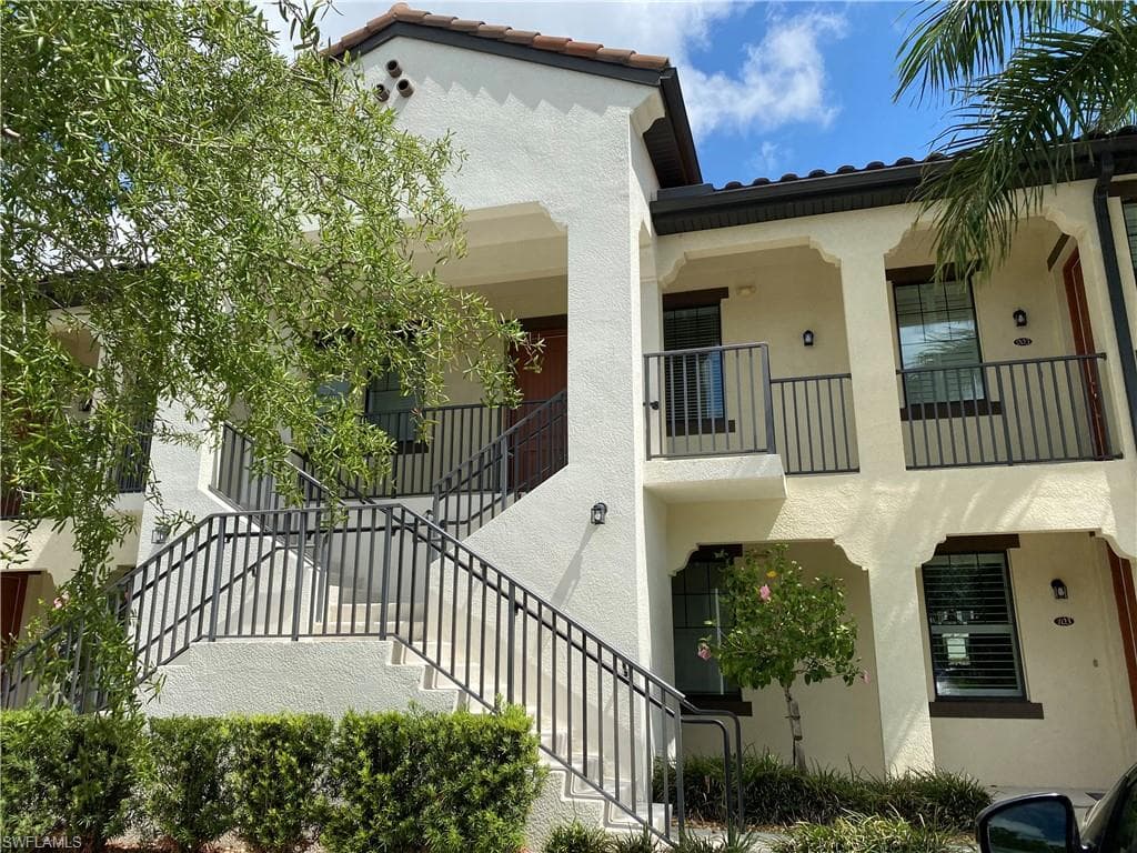 15114 Palmer Lake CIR 202 NAPLES, FL 34109