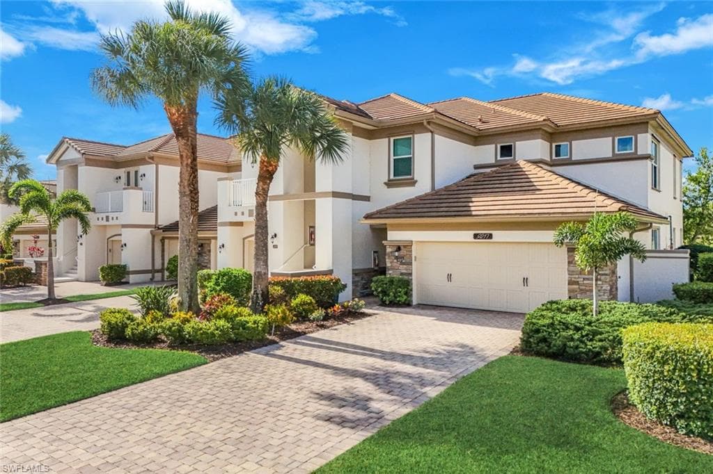 9217 Quartz LN 102 NAPLES, FL 34120