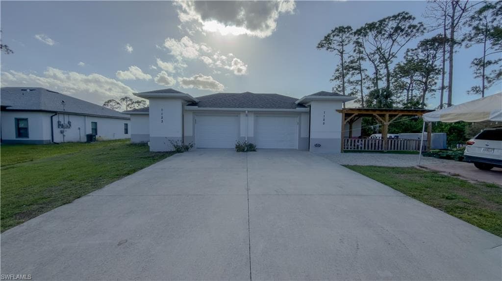 1123-1125 Abrams BLVD LEHIGH ACRES, FL 33971
