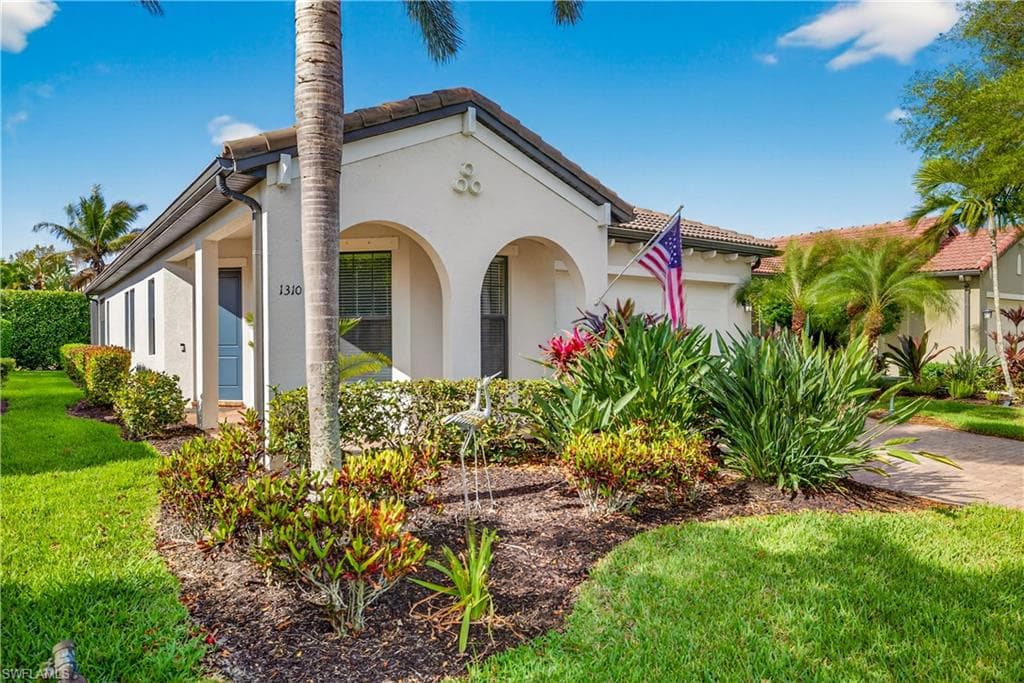 1310 Manado DR NAPLES, FL 34113