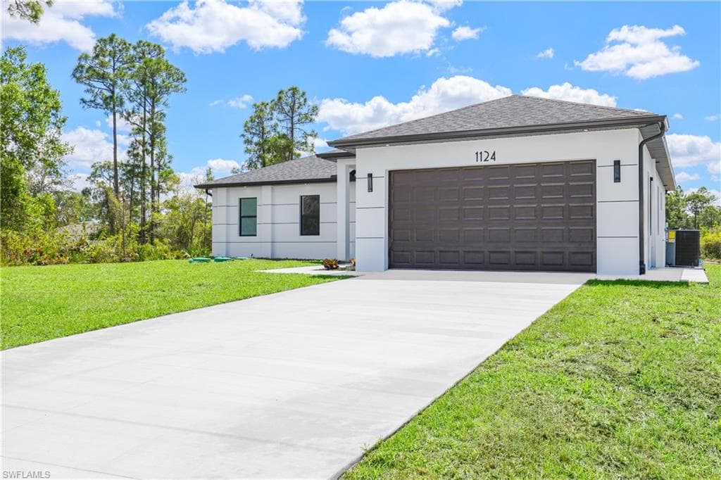1124 Edelweiss ST E LEHIGH ACRES, FL 33974