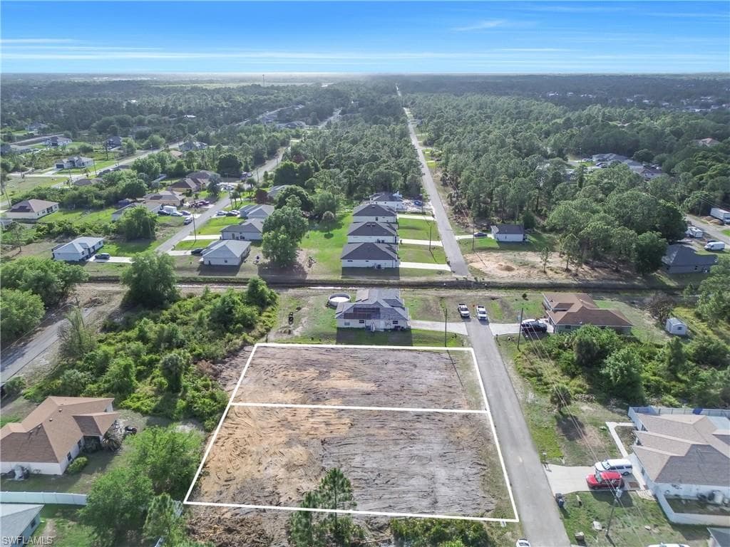 2715 49th ST W LEHIGH ACRES, FL 33971