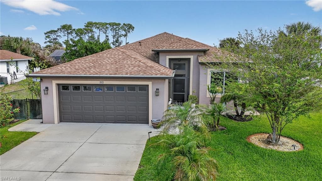 2522 Dora CT LEHIGH ACRES, FL 33971