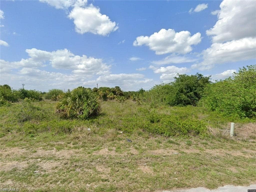 841 Motel ST E LEHIGH ACRES, FL 33974