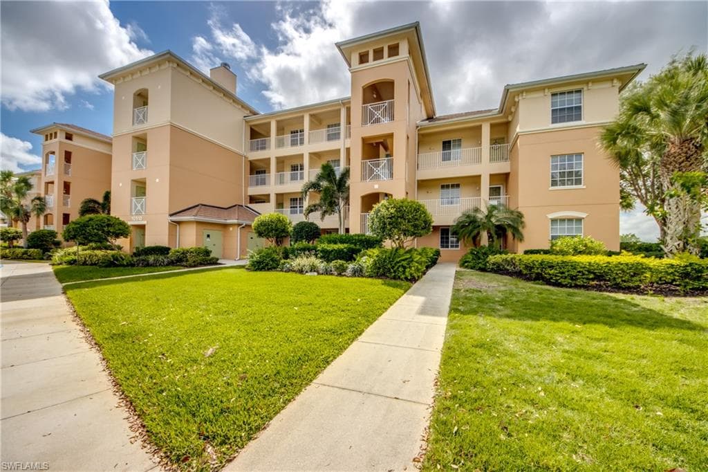 10510 Amiata WAY 404 FORT MYERS, FL 33913