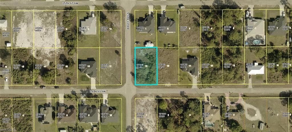 3914 26th ST SW LEHIGH ACRES, FL 33976