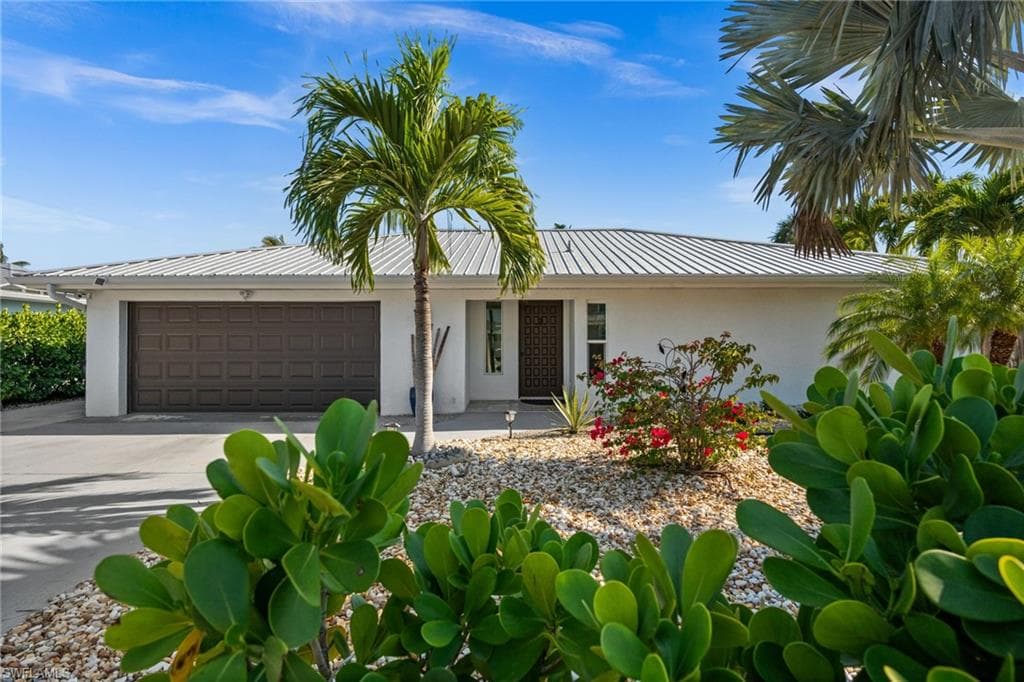 8324 Lagoon RD FORT MYERS BEACH, FL 33931