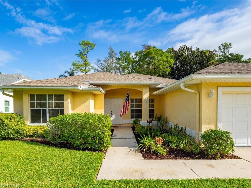2305 Piccadilly Circus NAPLES, FL 34112