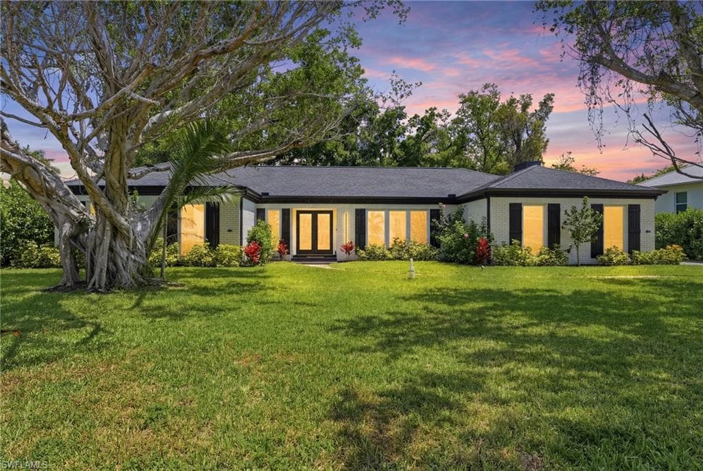 3931 W Riverside DR FORT MYERS, FL 33901