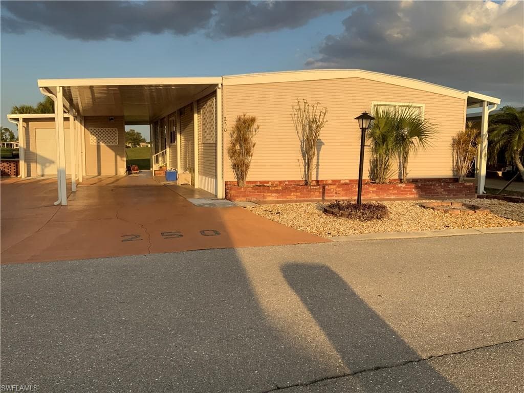 250 Palmer BLVD NORTH FORT MYERS, FL 33903