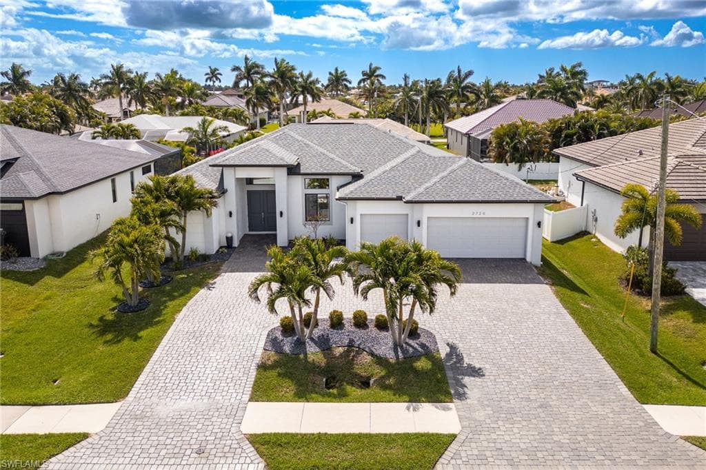 2720 Beach PKWY W CAPE CORAL, FL 33914