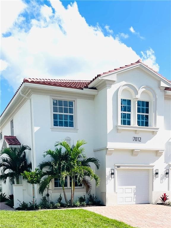 7073 Venice WAY 2701 NAPLES, FL 34119