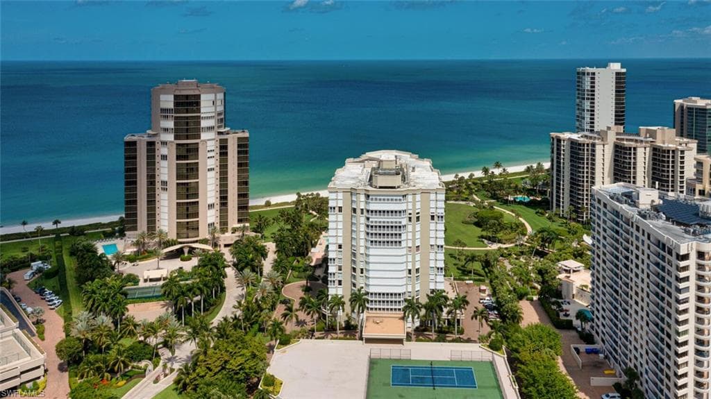 4401 Gulf Shore BLVD N PH3 NAPLES, FL 34103