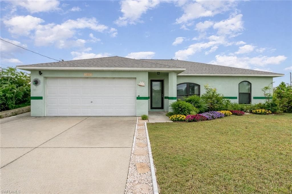 3043 SW 23rd PL CAPE CORAL, FL 33914
