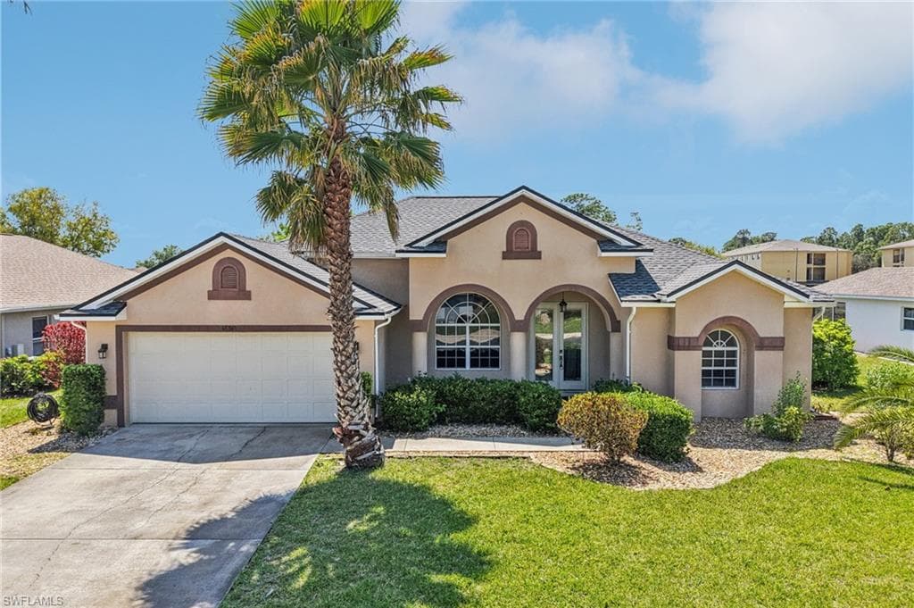 18310 Plumbago CT LEHIGH ACRES, FL 33972