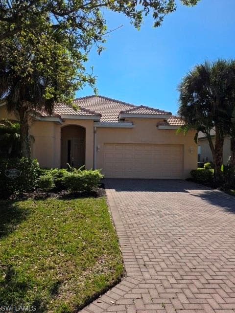 2267 Bainmar DR LEHIGH ACRES, FL 33973