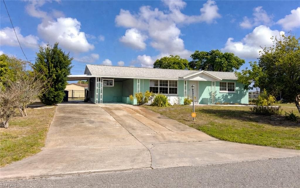 1509 Lindale CIR LEHIGH ACRES, FL 33936