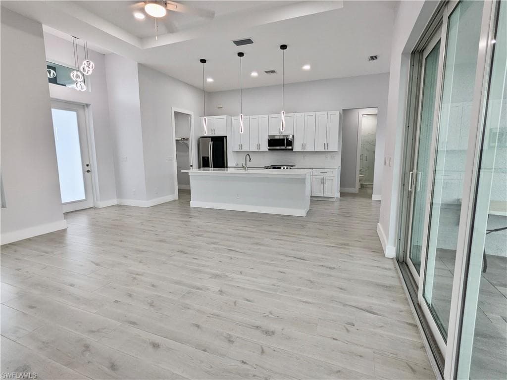 3027 SW 16th PL CAPE CORAL, FL 33914