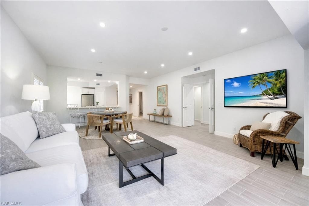 2806 Aintree LN H102 NAPLES, FL 34112