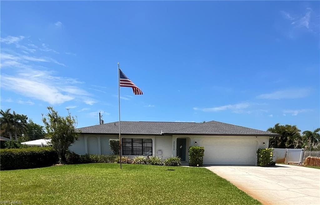 20620 Pine Tree LN ESTERO, FL 33928