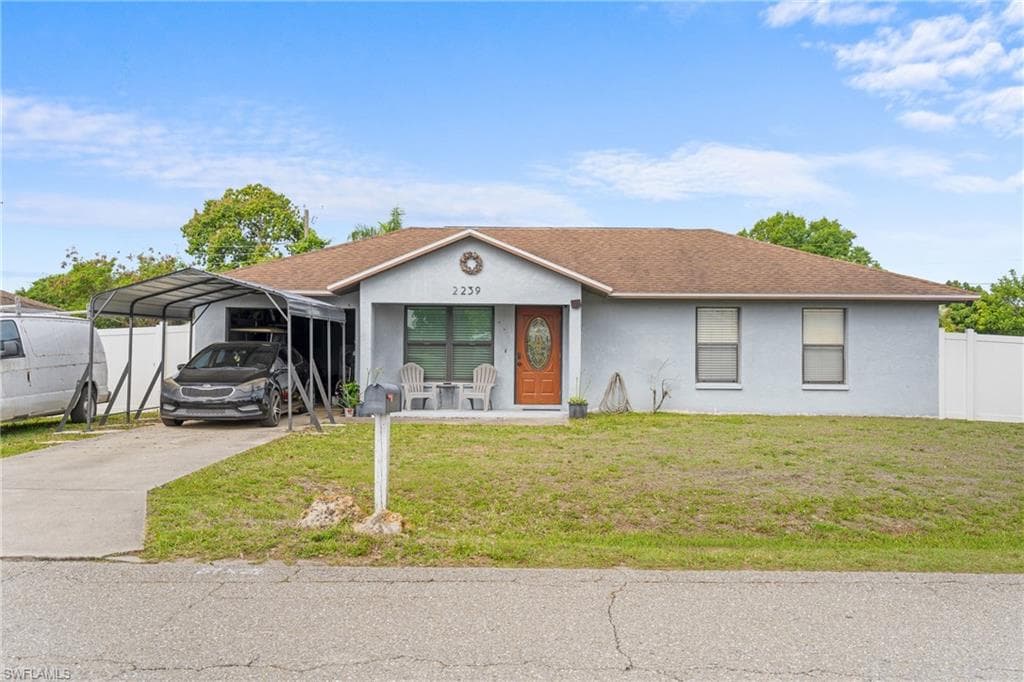 2239 Lotus RD FORT MYERS, FL 33905