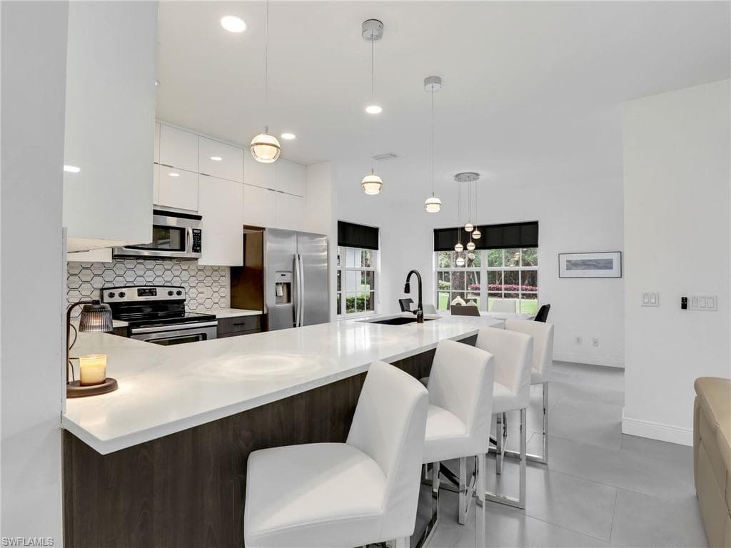 5629 Whisperwood BLVD 801 NAPLES, FL 34110