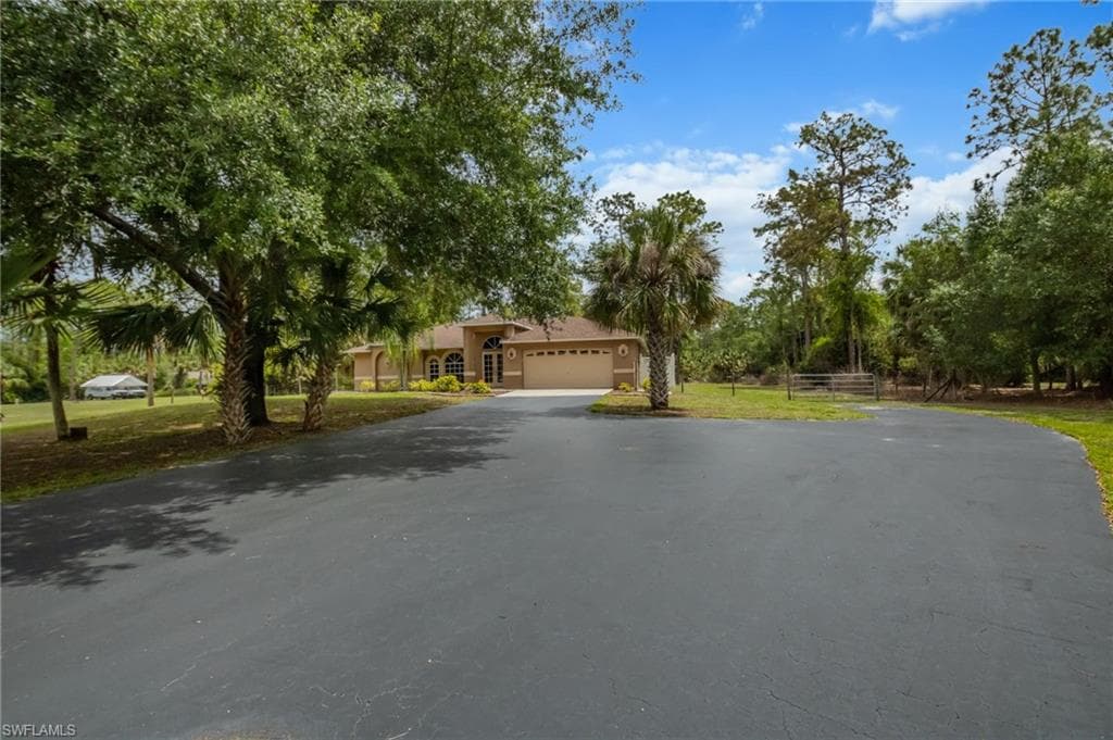 2910 2nd ST NE NAPLES, FL 34120