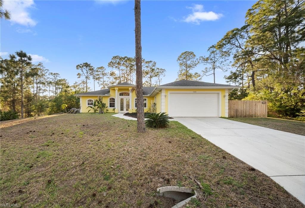 1205 Lincoln AVE LEHIGH ACRES, FL 33972