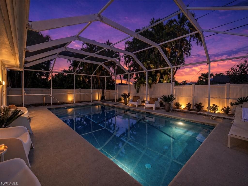 601 97th AVE N NAPLES, FL 34108