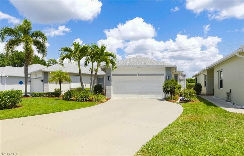 415 Crossfield CIR 81 NAPLES, FL 34104