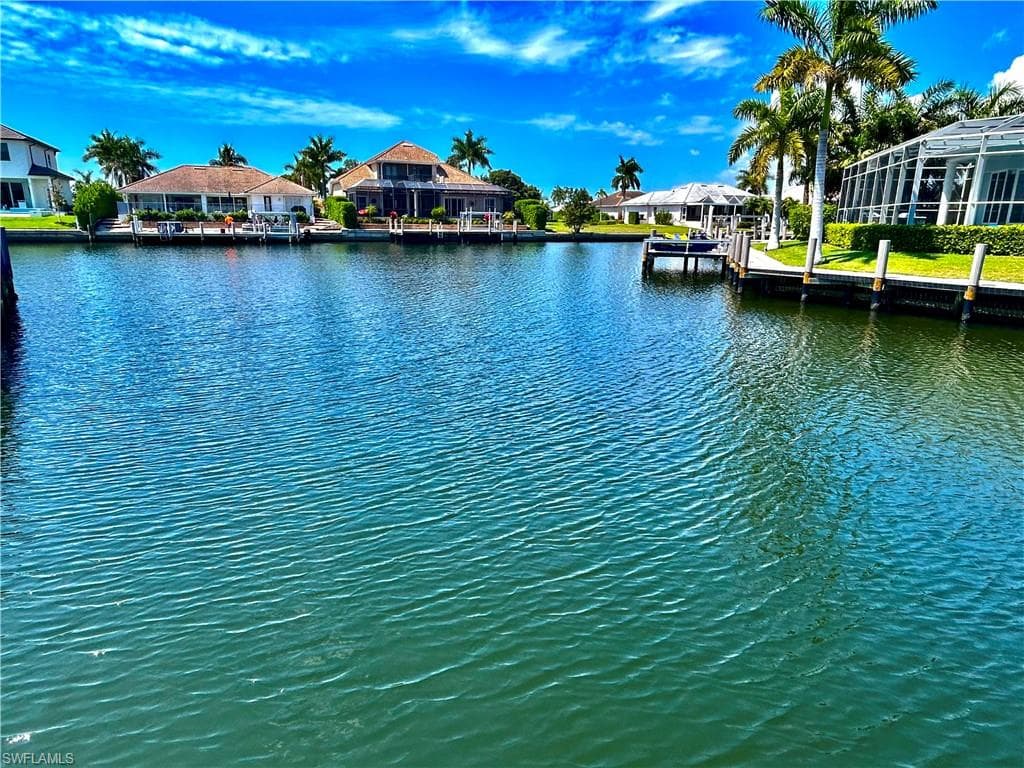 1775 Waterfall CT MARCO ISLAND, FL 34145