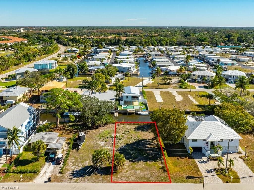 24526 Redfish ST BONITA SPRINGS, FL 34134