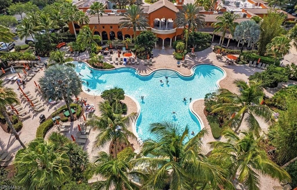 9054 Capistrano ST N 4003 NAPLES, FL 34113