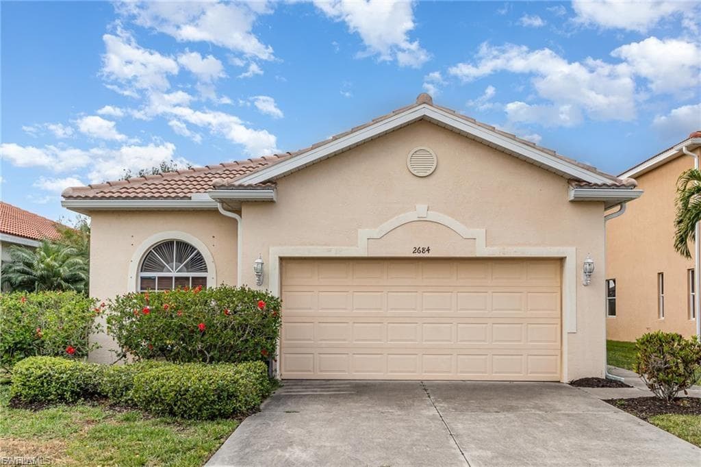 2684 Sunset Lake DR CAPE CORAL, FL 33909