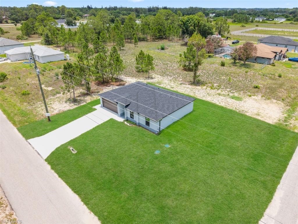 2507 15th ST LEHIGH ACRES, FL 33972