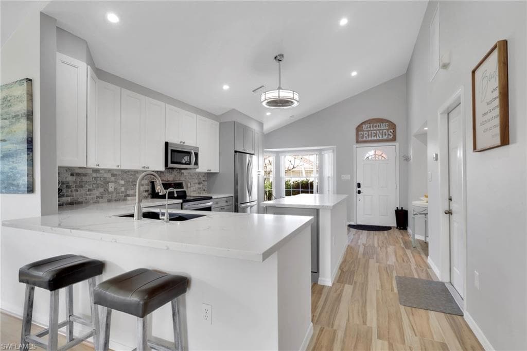 3588 Corinthian WAY NAPLES, FL 34105