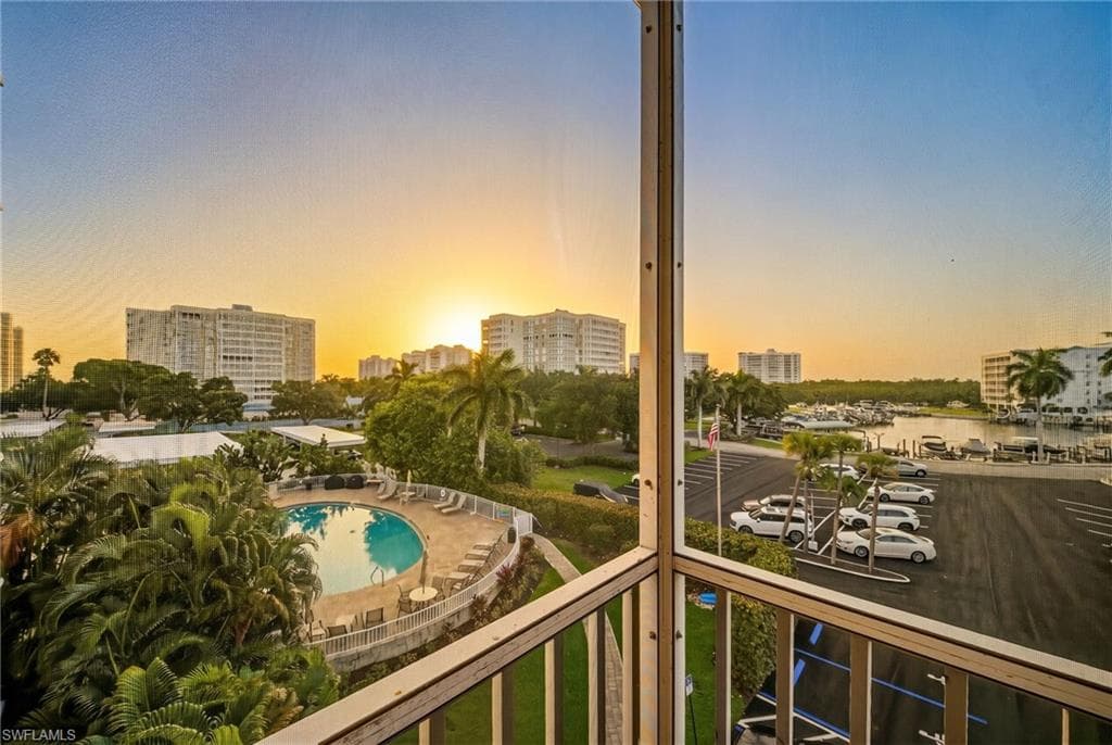 5 Bluebill AVE 410 NAPLES, FL 34108