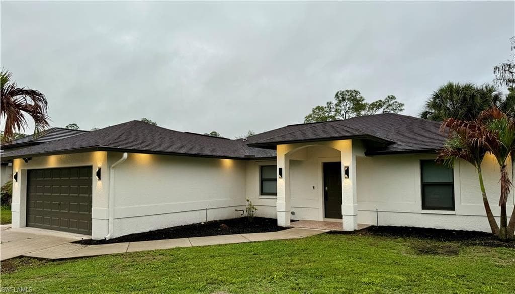 2060 22nd AVE NE NAPLES, FL 34120