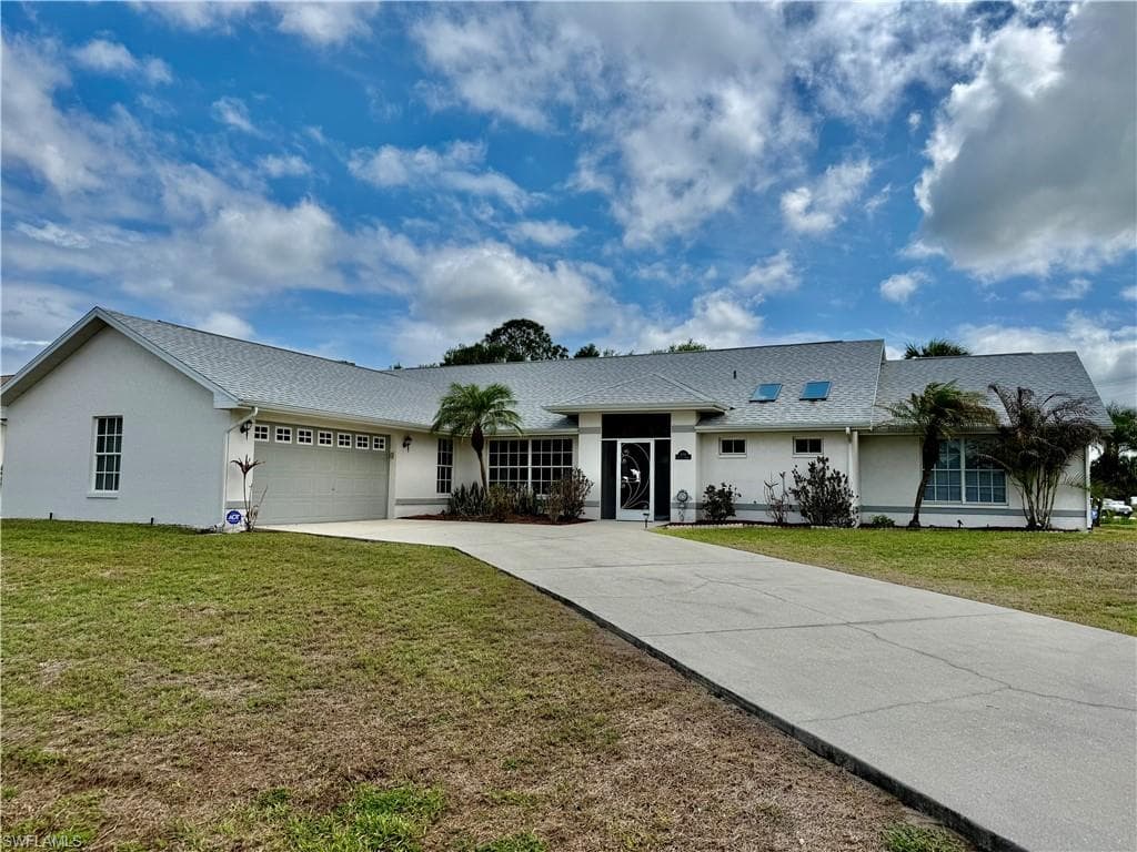 1400 Graham CIR LEHIGH ACRES, FL 33936