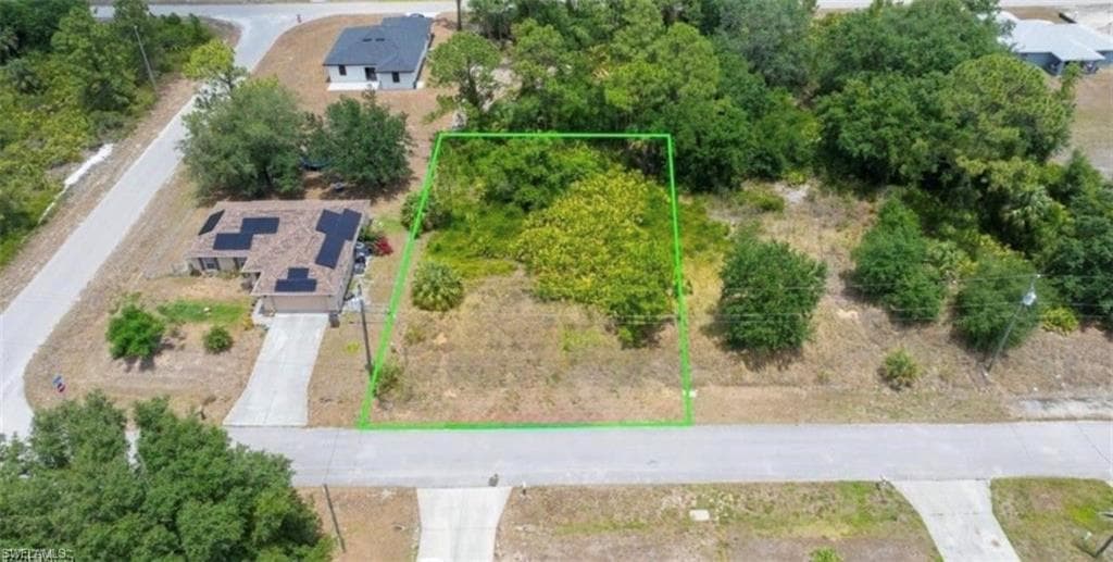 2716 52nd ST W LEHIGH ACRES, FL 33971