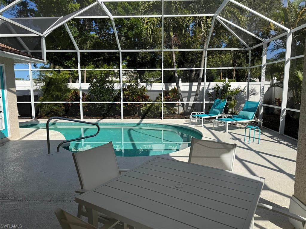 1057 Silverstrand DR NAPLES, FL 34110