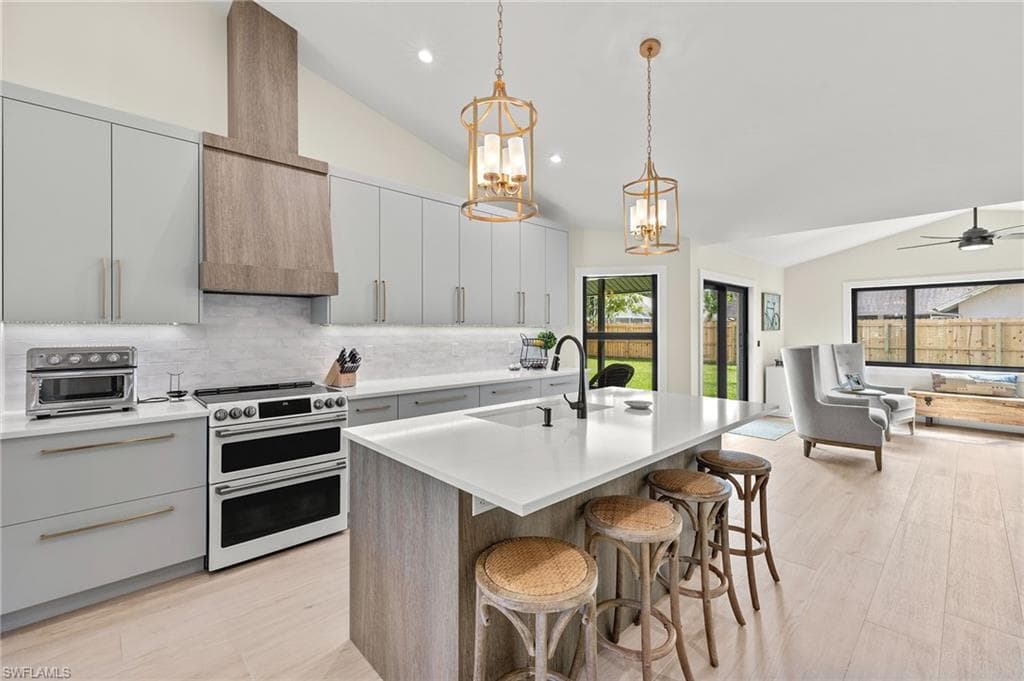 10274 Boca CIR NAPLES, FL 34109