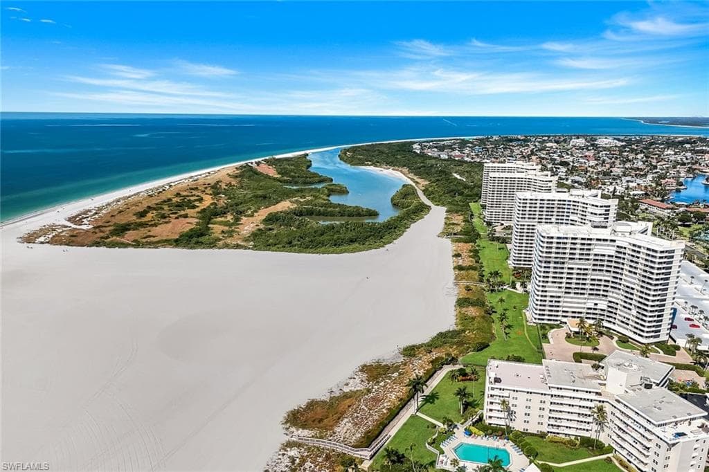 380 Seaview CT 1910 MARCO ISLAND, FL 34145