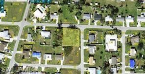 425 Azalea AVE NW PORT CHARLOTTE, FL 33952