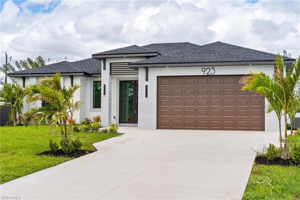 923 NE 17th TER CAPE CORAL, FL 33909