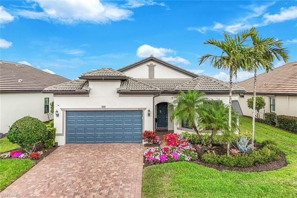 7631 Winding Cypress DR NAPLES, FL 34114