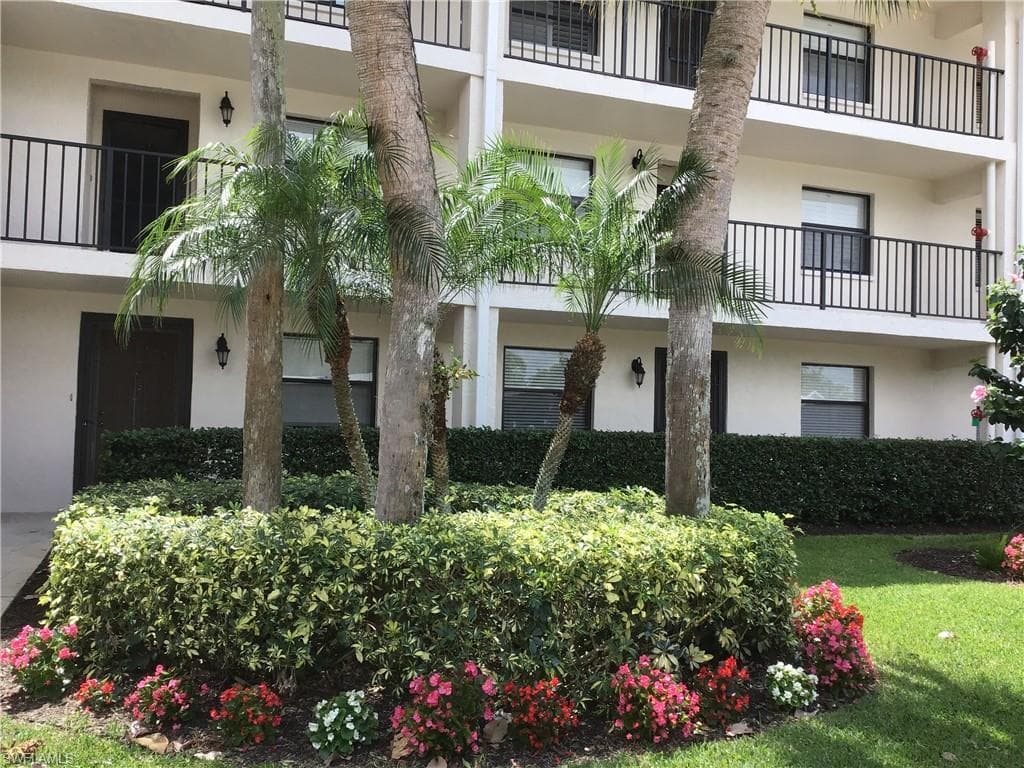 440 Fox Haven DR 2106 NAPLES, FL 34104