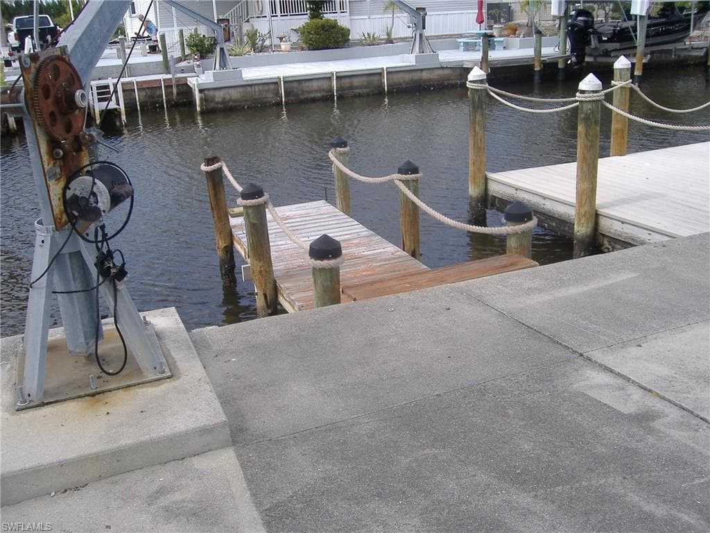 5012 Flamingo DR ST. JAMES CITY, FL 33956