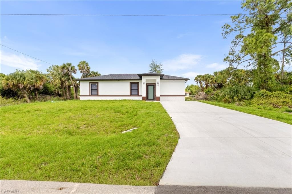 1137 Essex ST E LEHIGH ACRES, FL 33974